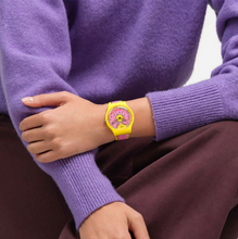 Charger l&#39;image dans la galerie, SECONDS OF SWEETNESS - SWATCH THE SIMPSONS COLLECTION
